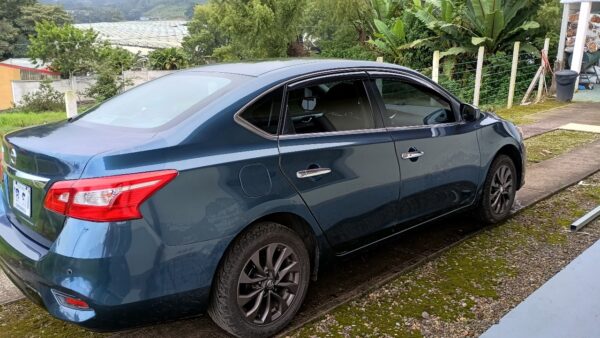 NISSAN SENTRA 2017 - Imagen 3