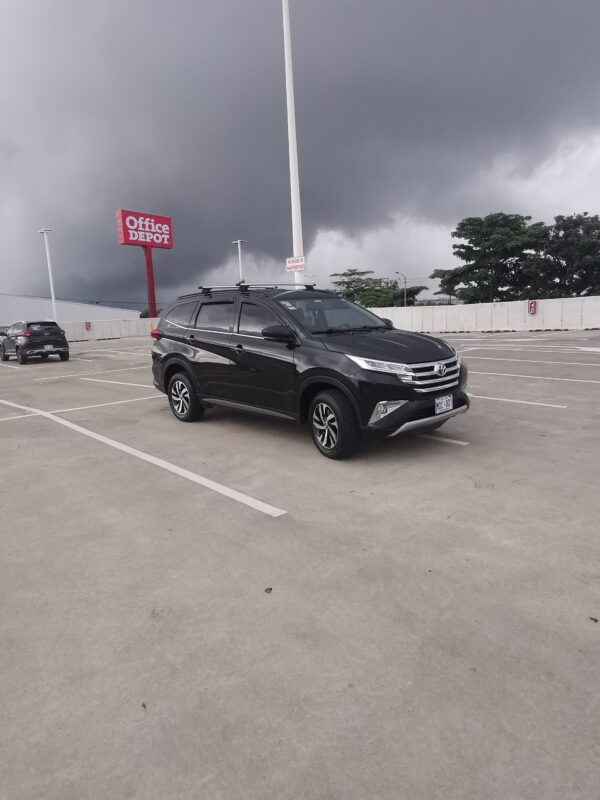 SUV TOYOTA RUSH