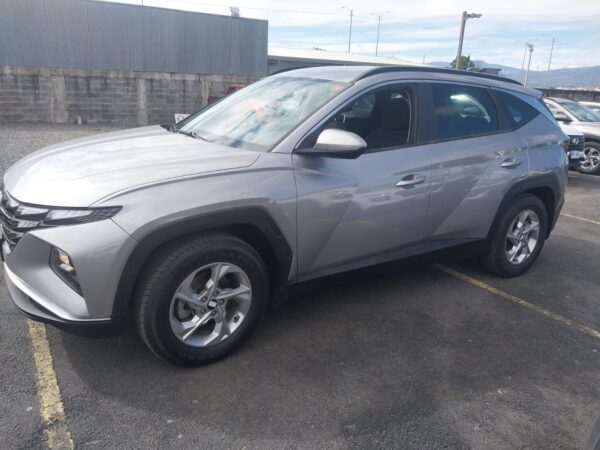 HYUNDAI TUCSON GL 2022 BVX097 - Imagen 3