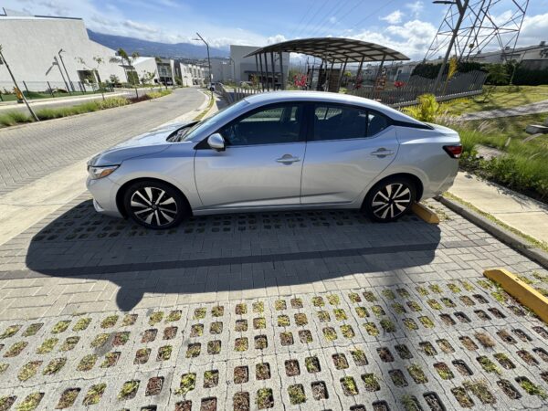 NISSAN SENTRA 2023 BXF766 - Imagen 4