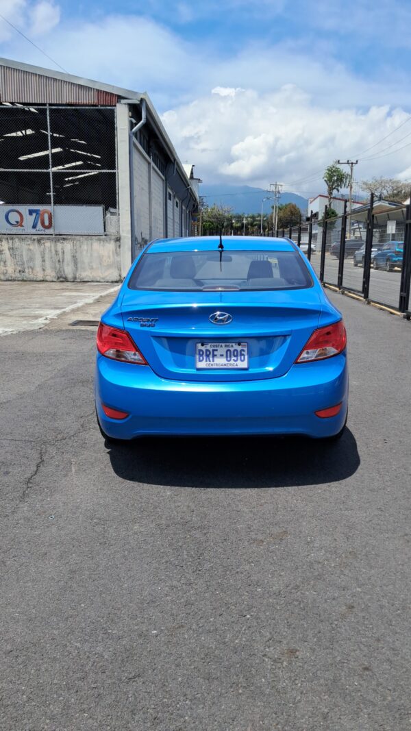 HYUNDAI ACCENT GL 2019 BRF096 - Imagen 3