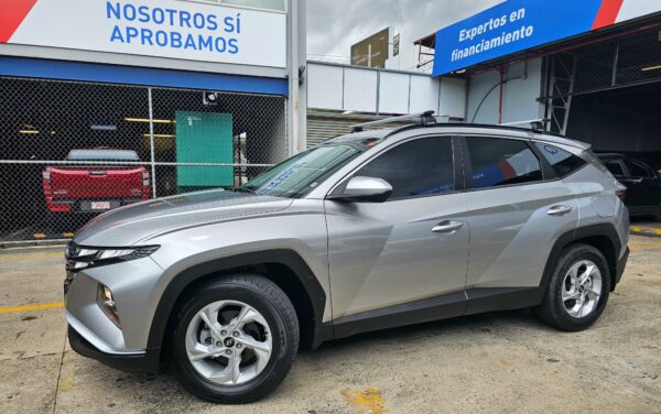HYUNDAI TUCSON GL 2022 BVW919 - Imagen 4