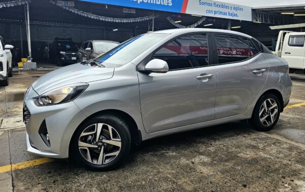 HYUNDAI GRAND I10 GLS 2023 BWP808 - Imagen 4