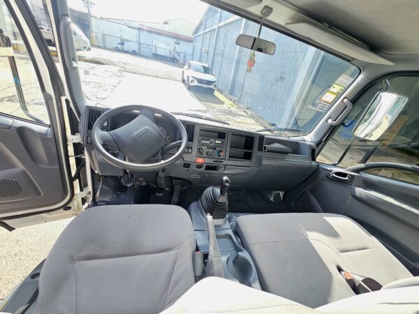 ISUZU REWARD NPR85L-HJ5VAY 2024 CL 353799 - Imagen 2