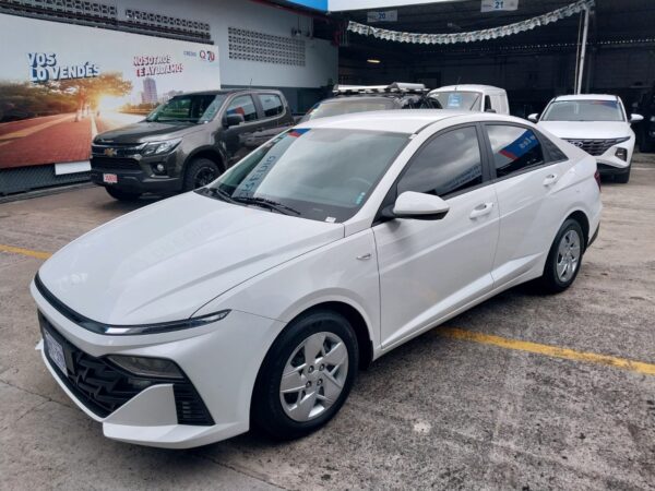 HYUNDAI ACCENT GL 2024 BZT319 - Imagen 4