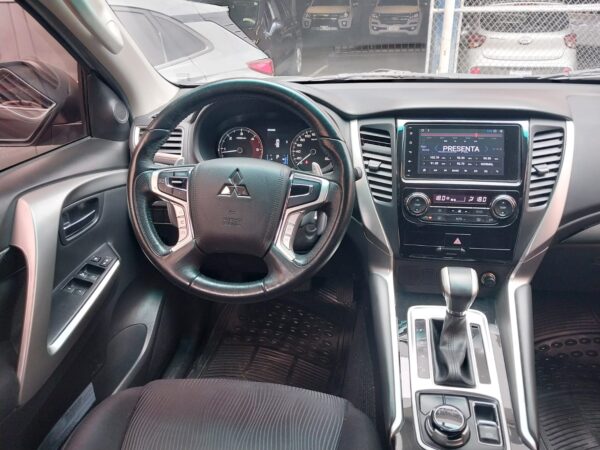 MITSUBISHI MONTERO SPORT 2019 BRX138 - Imagen 2
