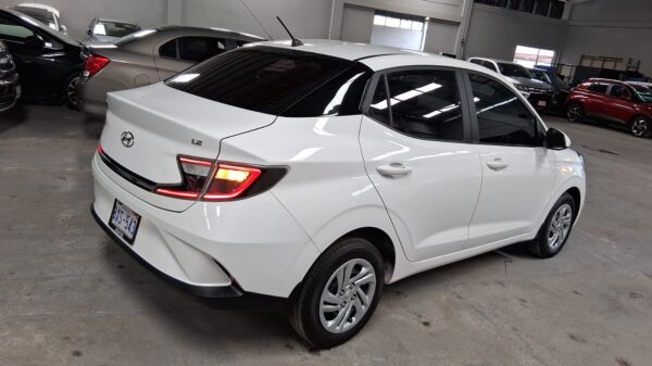HYUNDAI GRAND I10 GLS 2023 BXS543 - Imagen 3
