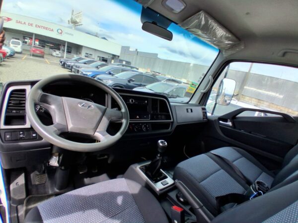 HYUNDAI EX6 MIGHTY VAGONETA 2025 CL 358267 - Imagen 2