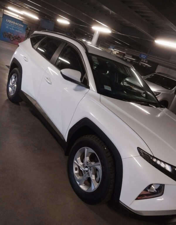 HYUNDAI TUCSON GL 2022 BVR305 - Imagen 3