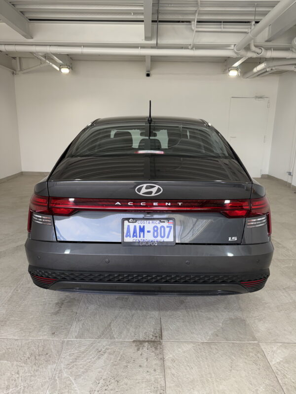 HYUNDAI ACCENT GL 2025 AAM807 - Imagen 7