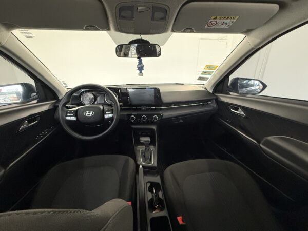 HYUNDAI ACCENT GL 2025 AAM807 - Imagen 6