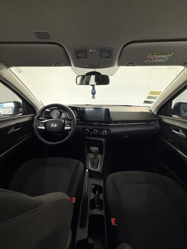 HYUNDAI ACCENT GL 2025 AAM807 - Imagen 5