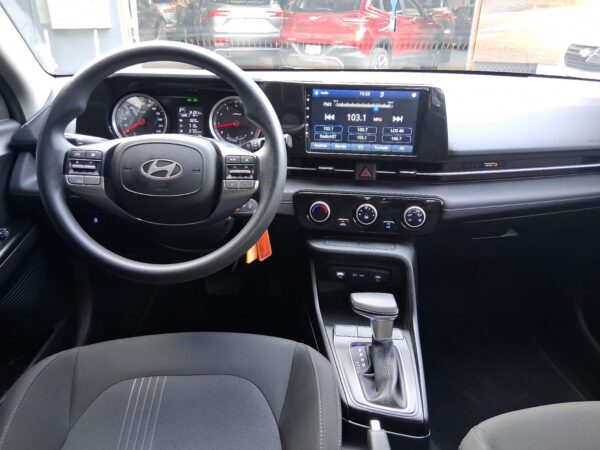 HYUNDAI ACCENT GL 2025 AAM807 - Imagen 2