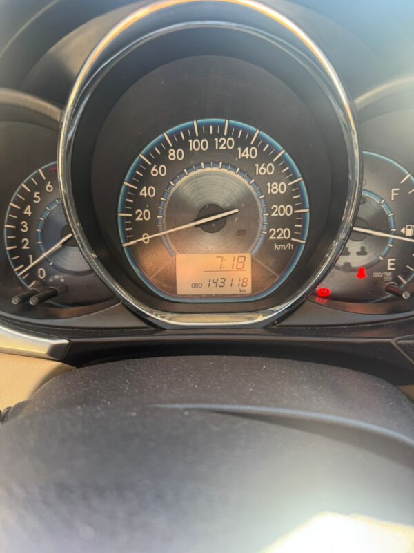 TOYOTA YARIS G 2016 BKV226 - Imagen 3
