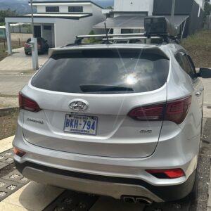 Alternative view of SUV HYUNDAI Santa Fe