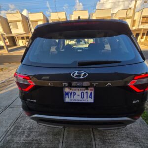 Alternative view of SUV HYUNDAI Creta