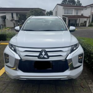 SUV MITSUBISHI Montero Sport