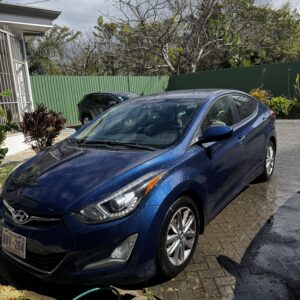 AUTOMOVIL TIPO SEDAN HYUNDAI Elantra
