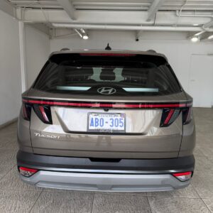 Alternative view of SUV HYUNDAI TUCSON ELEGANT 2026