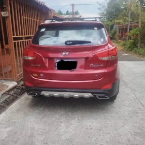 Alternative view of SUV HYUNDAI Tucson