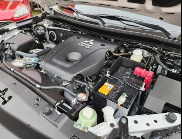 Mitsubishi L200 - Imagen 10