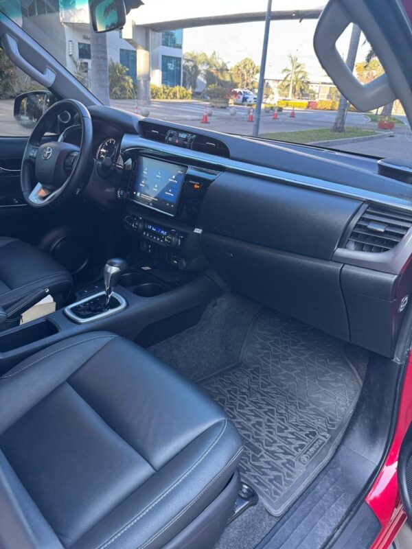 Toyota Hilux - Imagen 9