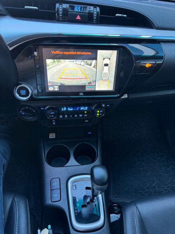 Toyota Hilux - Imagen 7