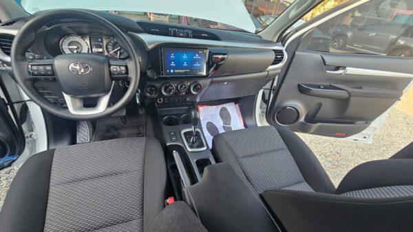 Toyota Hilux - Imagen 6