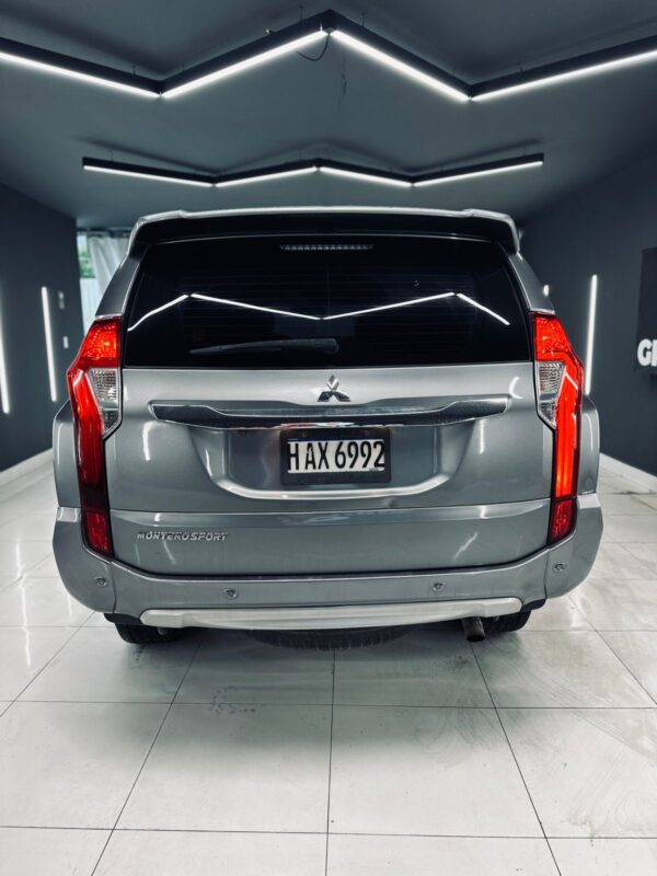 Mitsubishi Montero - Imagen 5