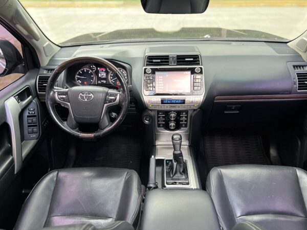 Toyota Prado - Imagen 4