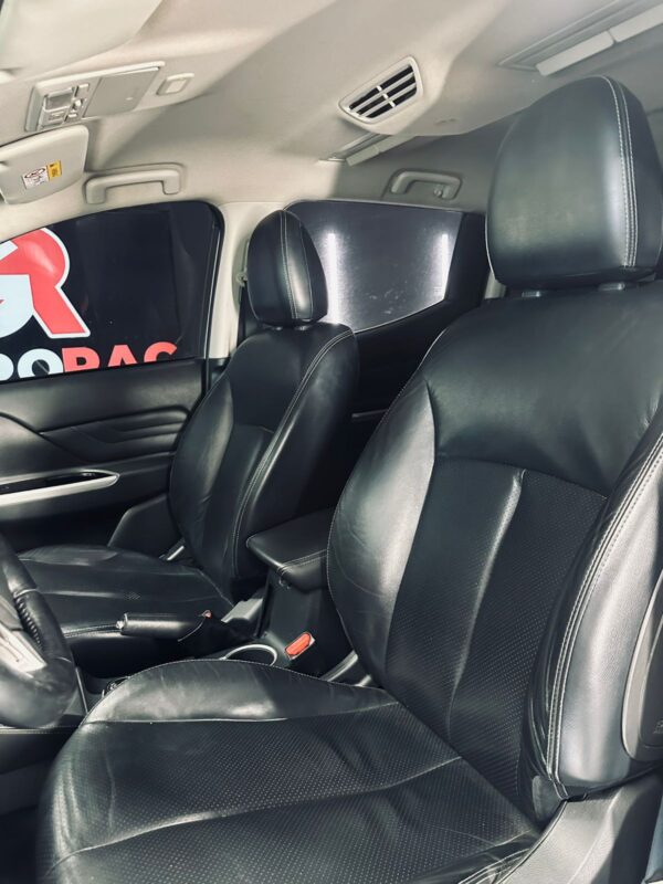 Mitsubishi L200 - Imagen 6
