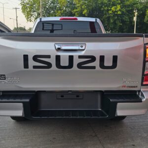 Alternative view of Isuzu D-Max