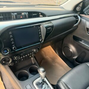 Alternative view of Toyota hilux