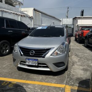 Nissan versa