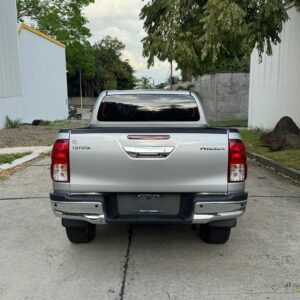 Alternative view of TOYOTA HILUX