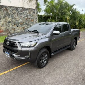 Alternative view of TOYOTA HILUX