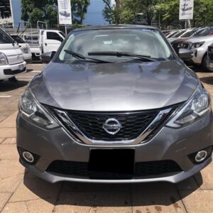 NISSAN SENTRA GRIS 2017
