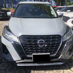 NISSAN KICKS GRIS 2022