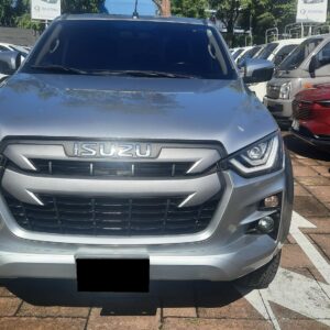 ISUZU D-MAX 4X4 PLATEADO 2024