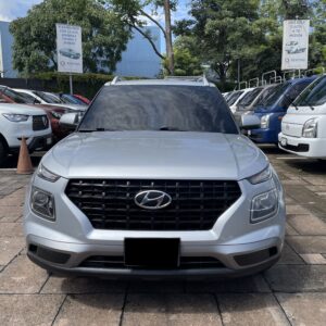 HYUNDAI VENUE GL 2023 PLATEADO