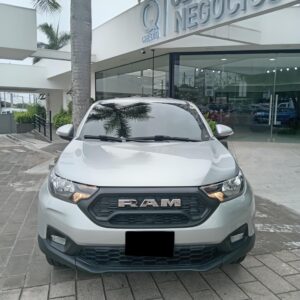 RAM 700 BIG HORN 2025 PLATEADO - Automatico - Gasolina Agencia