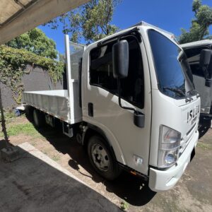 Alternative view of ISUZU NPR CAJON BLANCO 2026