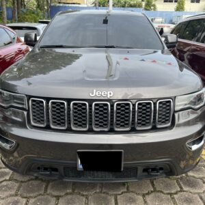JEEP GRAND CHEROKEE LAREDO 2021 GRIS
