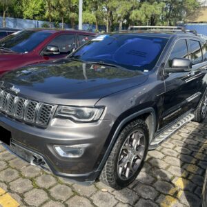 Alternative view of JEEP GRAND CHEROKE 2019 GRIS