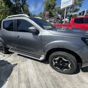Alternative view of NISSAN NP300 FRONTIER LE GRIS 2025