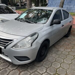 Alternative view of NISSAN VERSA 2020 GRIS
